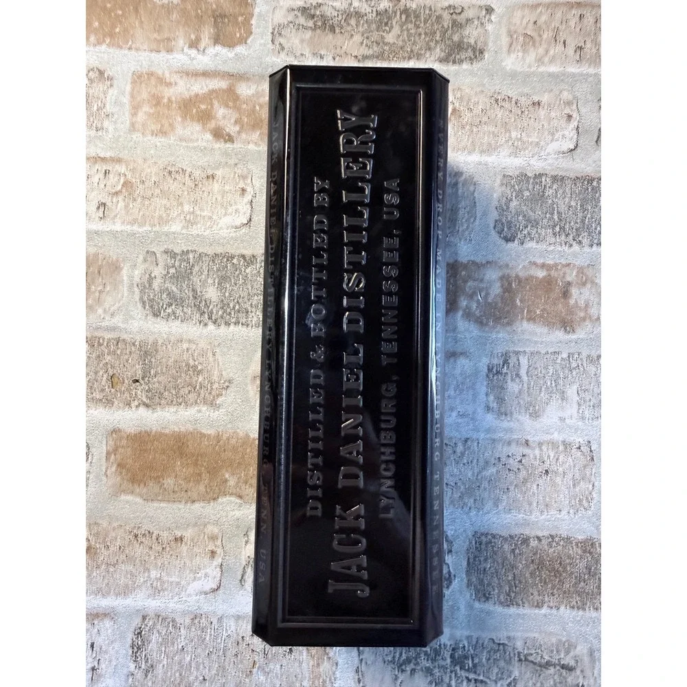 Jack Daniels Old No 7 Tennessee Whiskey Collectible Tin Black Silver 750ml Box